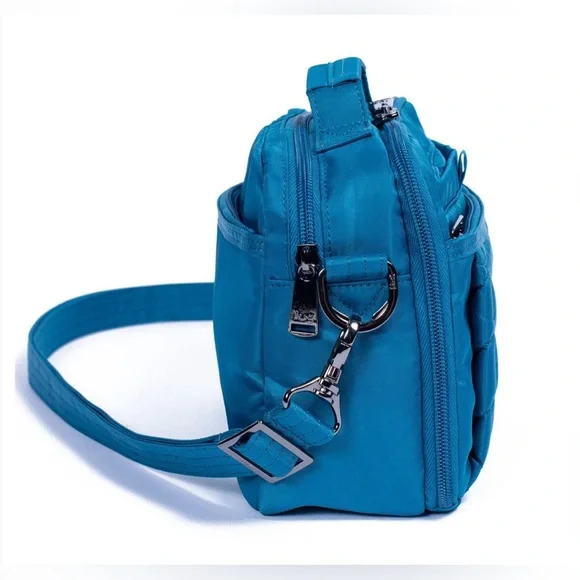 Lug Scoop 2 Crossbody Bag NWOT - Picture 2 of 6